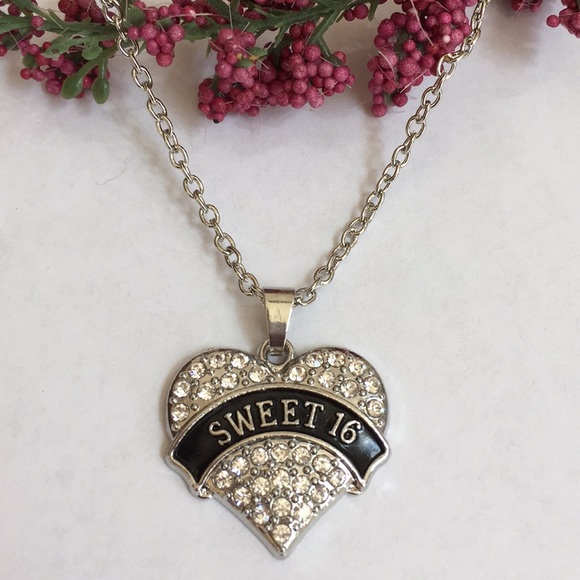 Jewelry - NWT sweet 16 crystal heart necklace